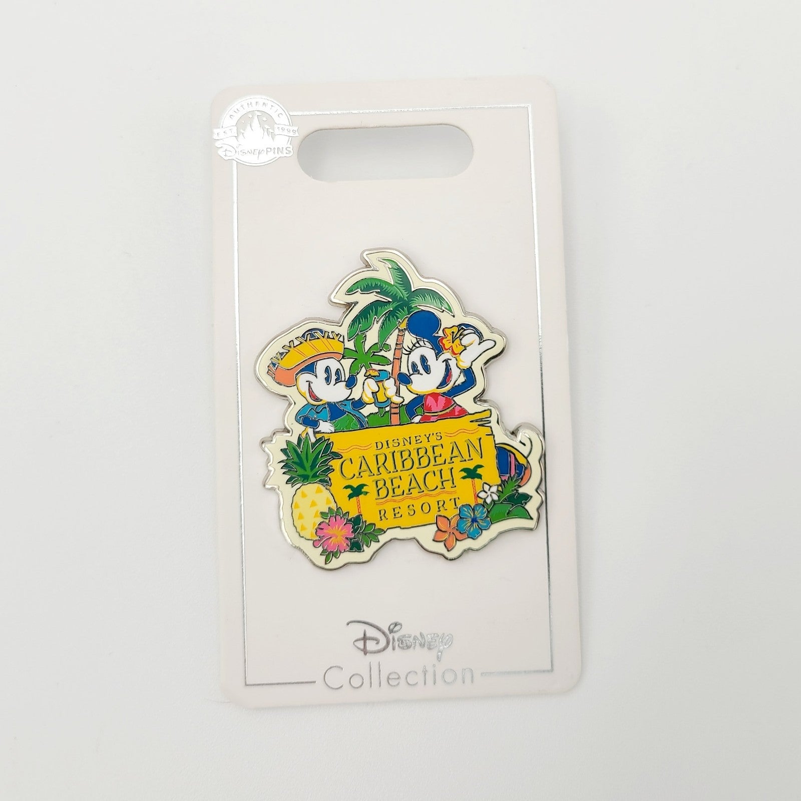 Walt Disney World Parks Caribbean Beach Resort Mickey & Minnie Mouse OE Pin