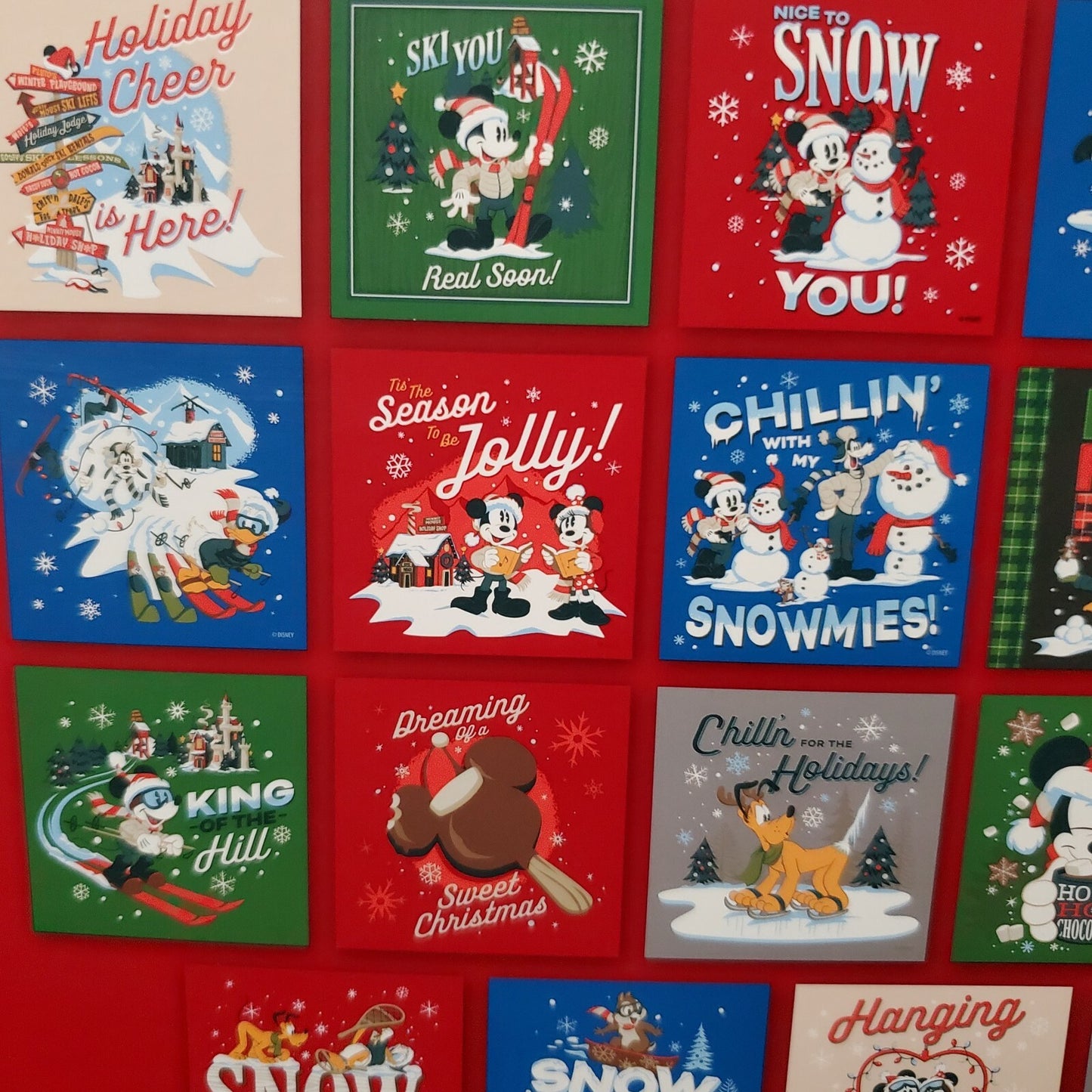 Disney Park Mickey Mouse & Friends Mini Puzzle Advent Calendar Christmas Holiday