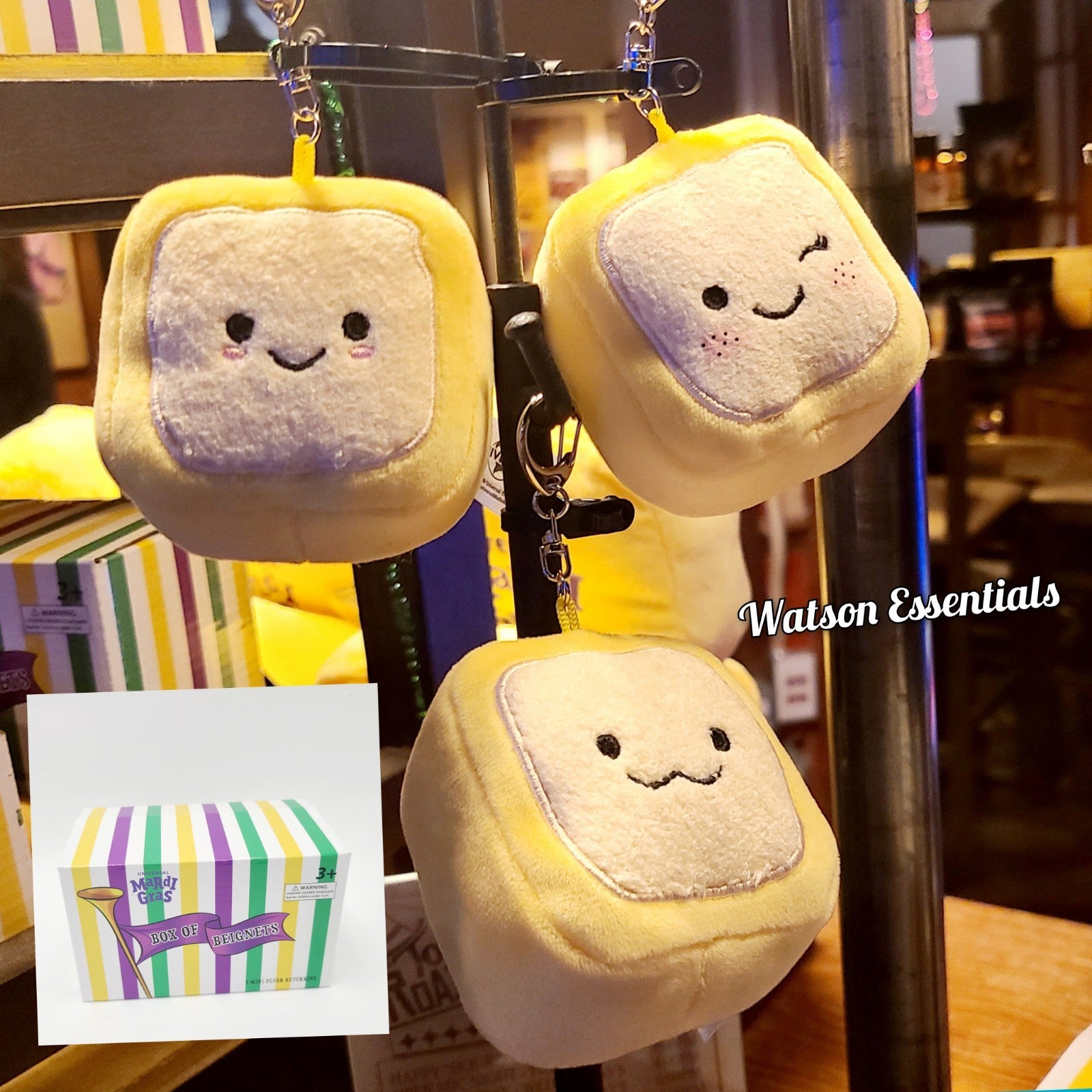 *3 Keychain Set* 2026 Universal Studios Mardi Gras Box of Beignets Mini Plush