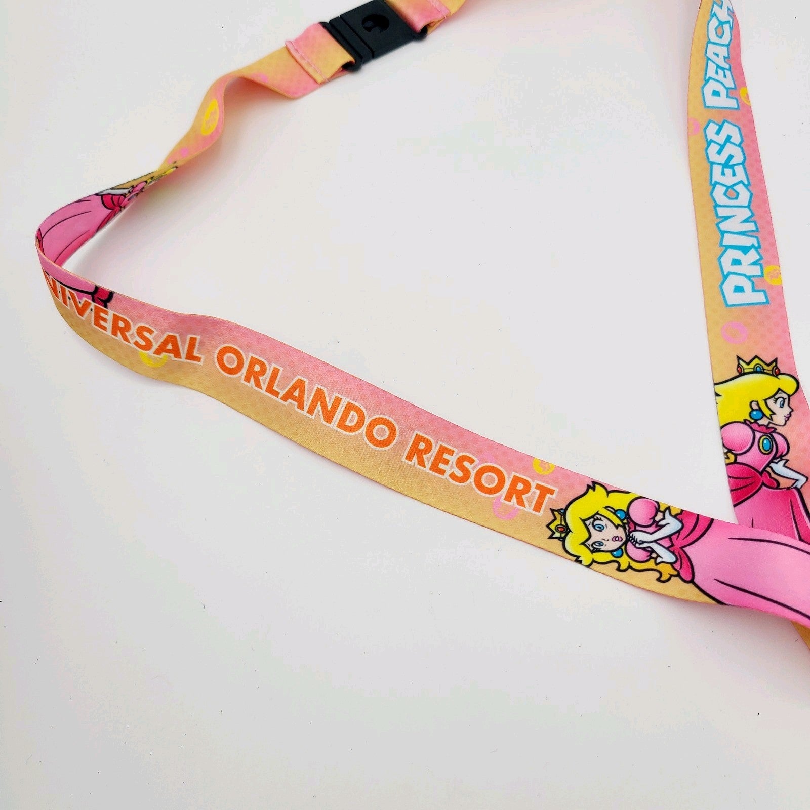 EPIC Universal Studios Hollywood Super Nintendo World Lanyard Princess Peach NEW
