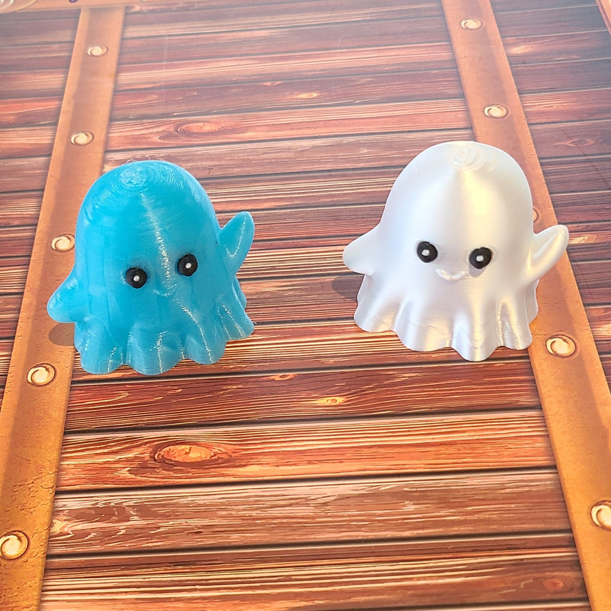 3D Dashboard / Desk Ghost — Choose Your Color Halloween | Lakeland 3D