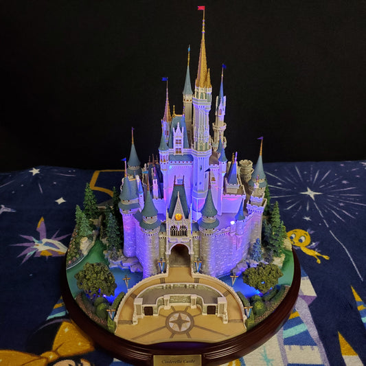 Walt Disney World Parks Olszewski Cinderella Castle Miniature Light Up Main St